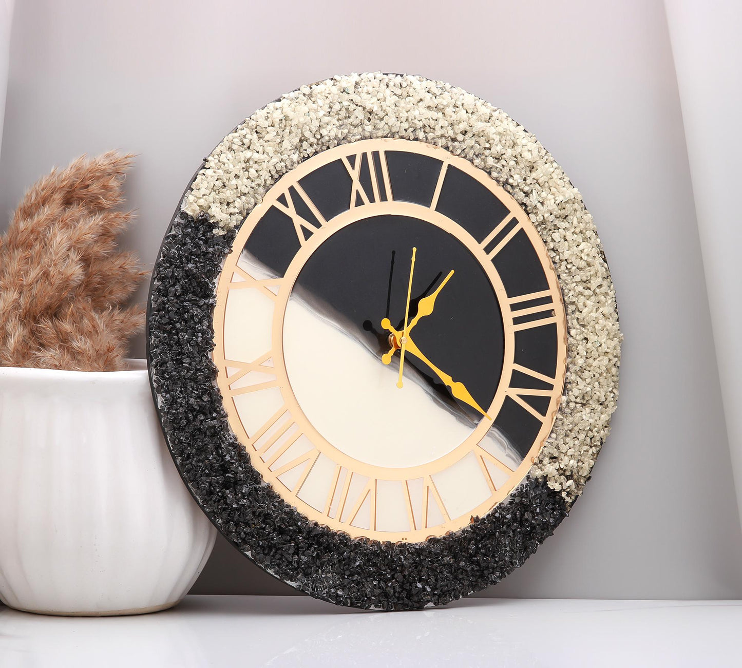 Golden Harmony Resin Wall Clock Elegance in Black & White
