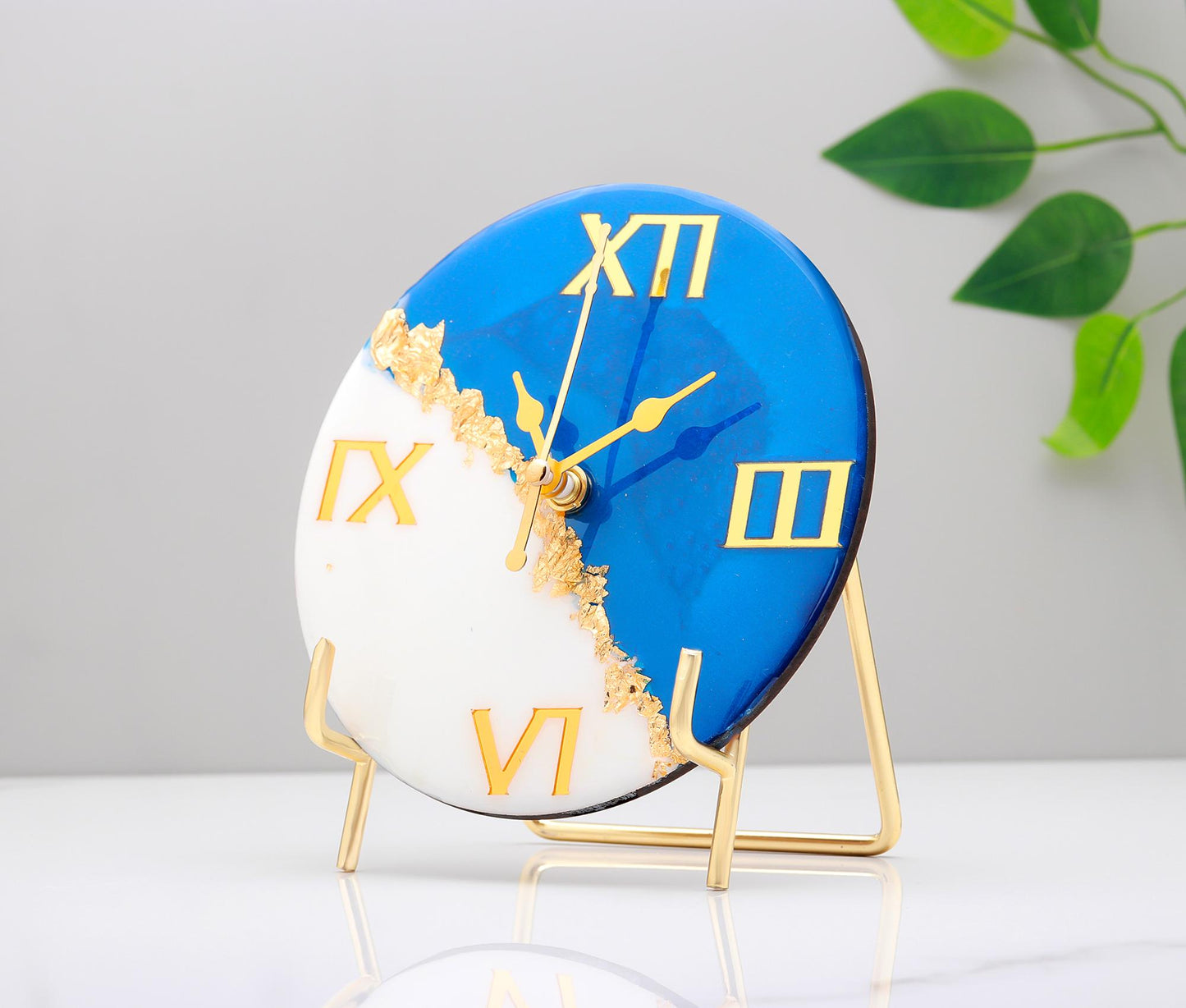 HandArted Resin Table Clock – Royal Blue Edition