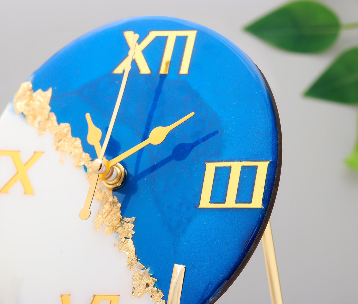 HandArted Resin Table Clock – Royal Blue Edition
