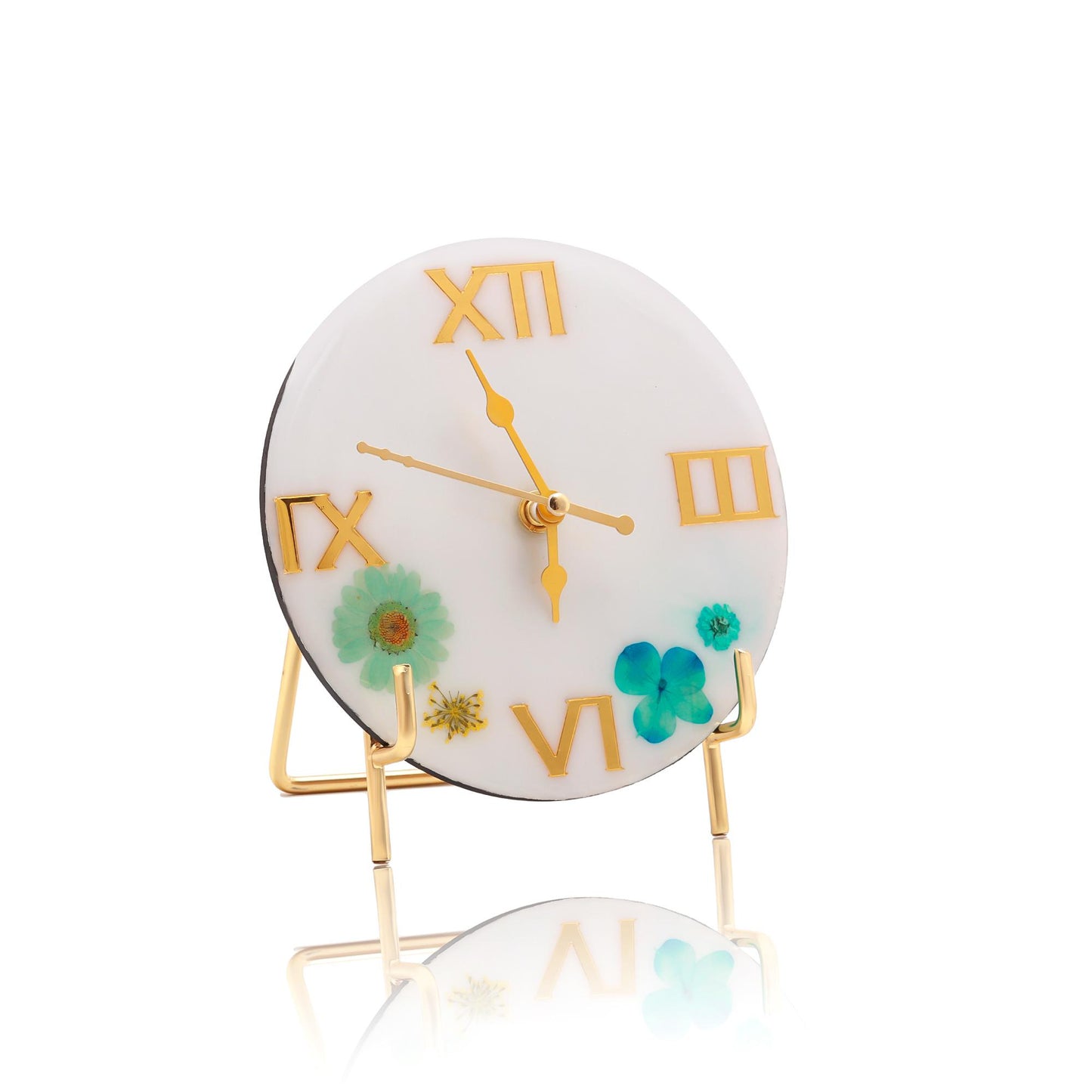 HandArted Resin Table Clock – Elegant Bloom Edition