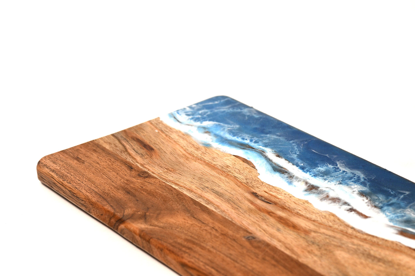 HandArted Resin Chopping Board – Ocean Wave Edition