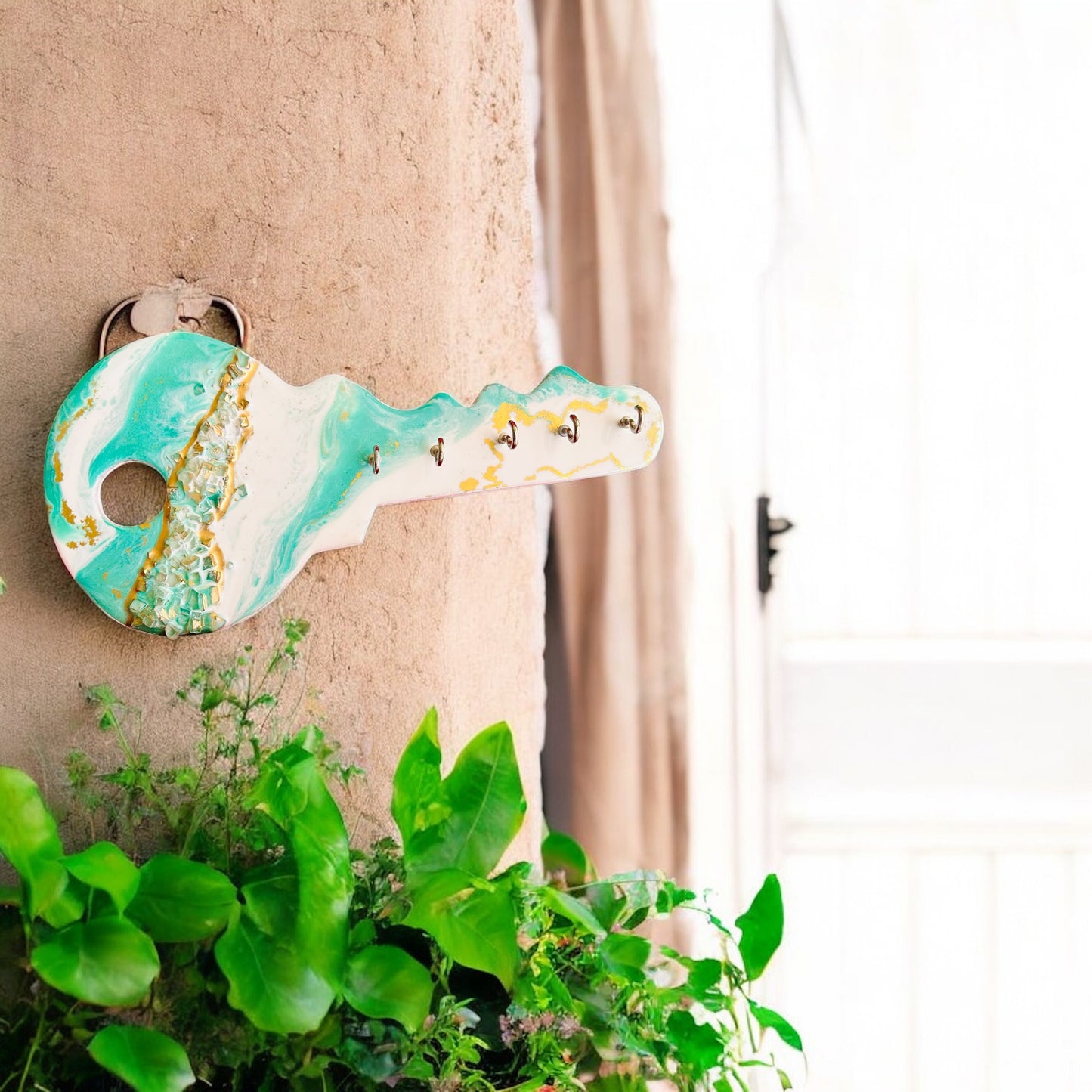 HandArted Resin KeyHolder – Signature Key Edition