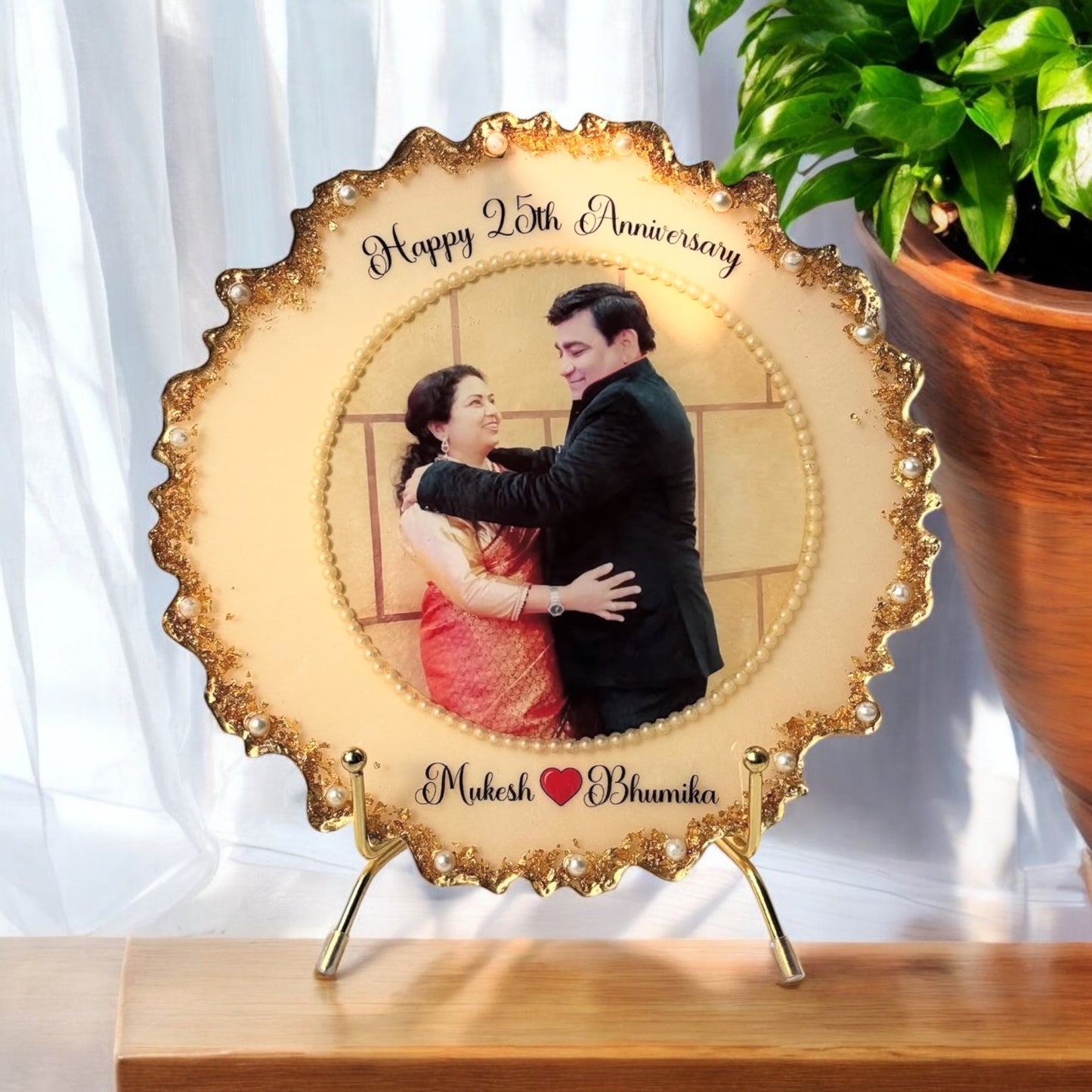 π Personalized Anniversary Resin Photo Frame β Golden Ivory & Pearl Edition