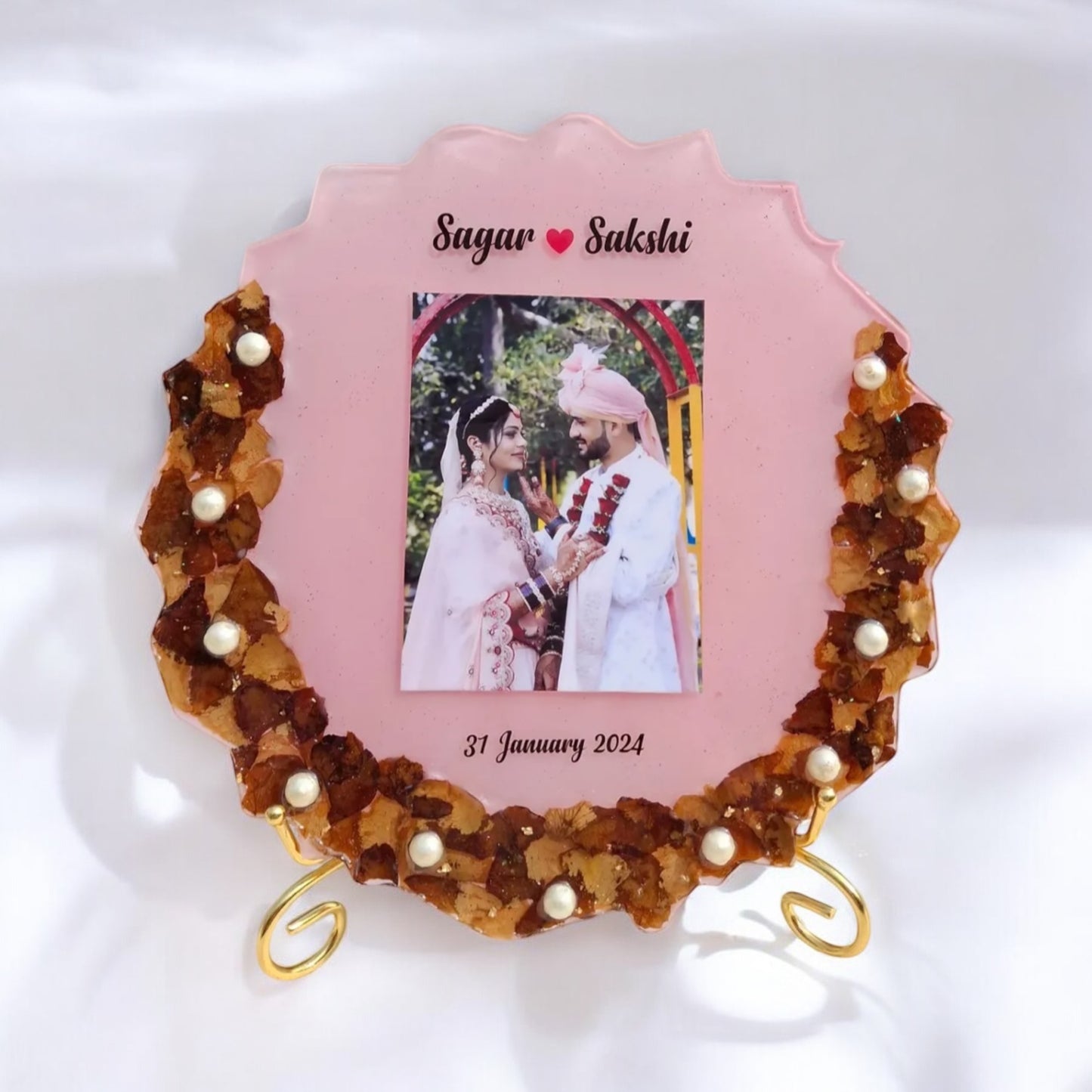 ❤ Resin Varmala Photo Frame – Pink & Pearly Perfection