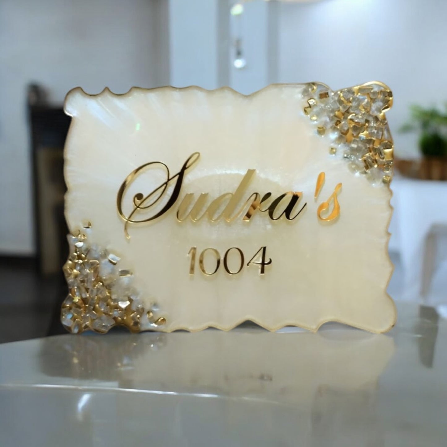 ❤️ Resin Name Plate – Glimmering Grandeur for Your Sweet Home