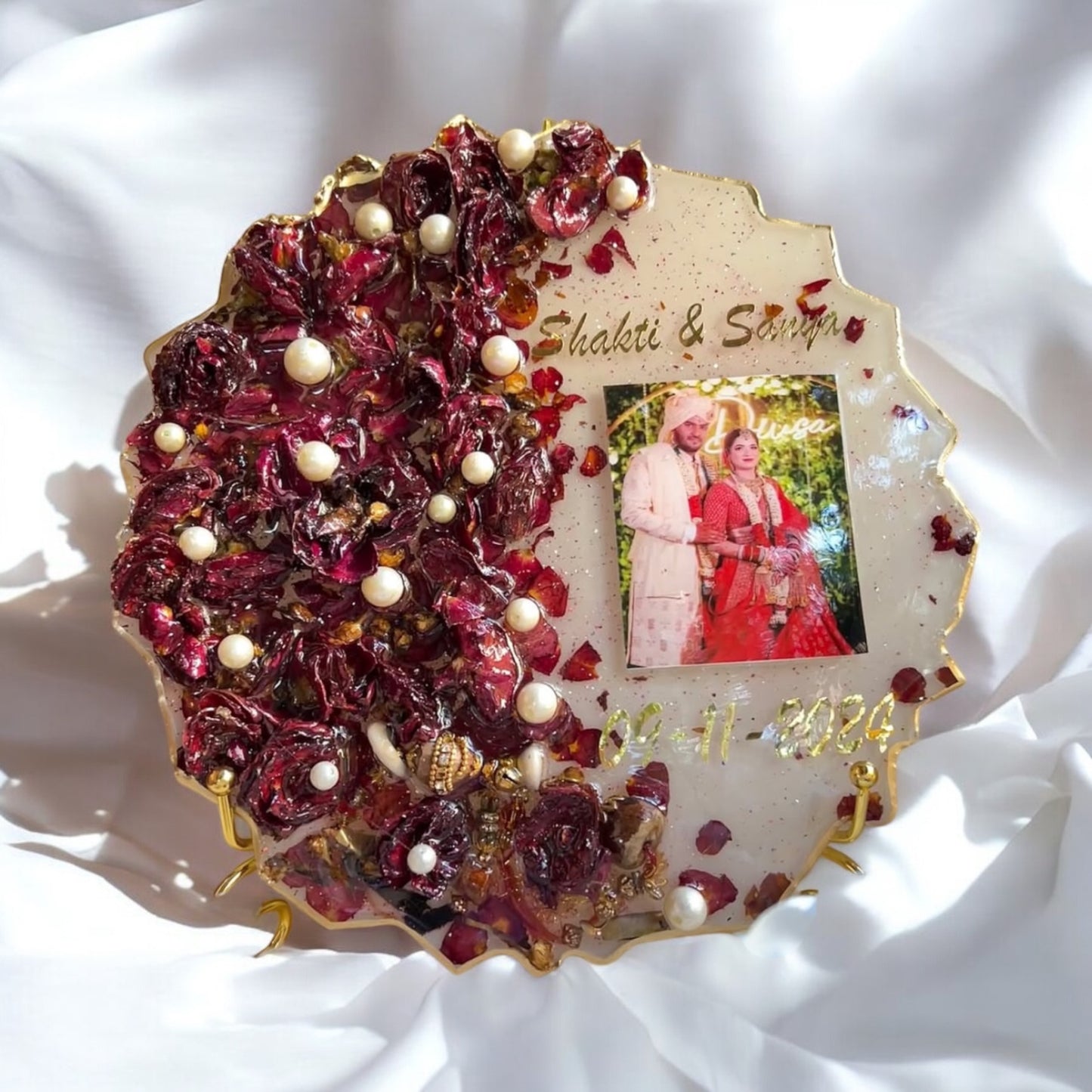 ❤ Resin Varmala Photo Frame – A Timeless Keepsake of Love
