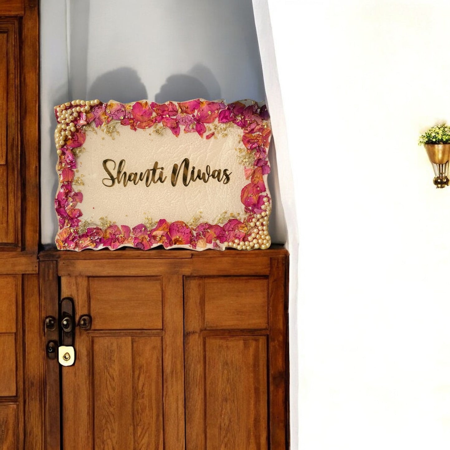 ❤ Custom Resin Name Plate – Floral & Pearl Elegance Edition ❤