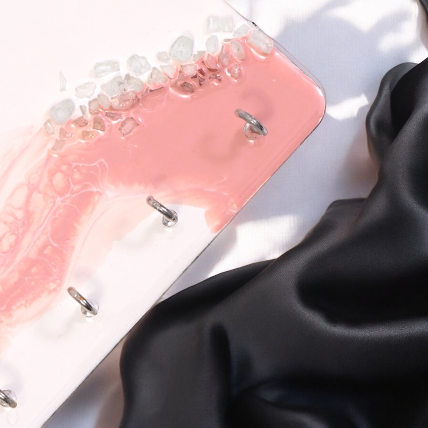HandArted Resin KeyHolder – Blush Wave Edition
