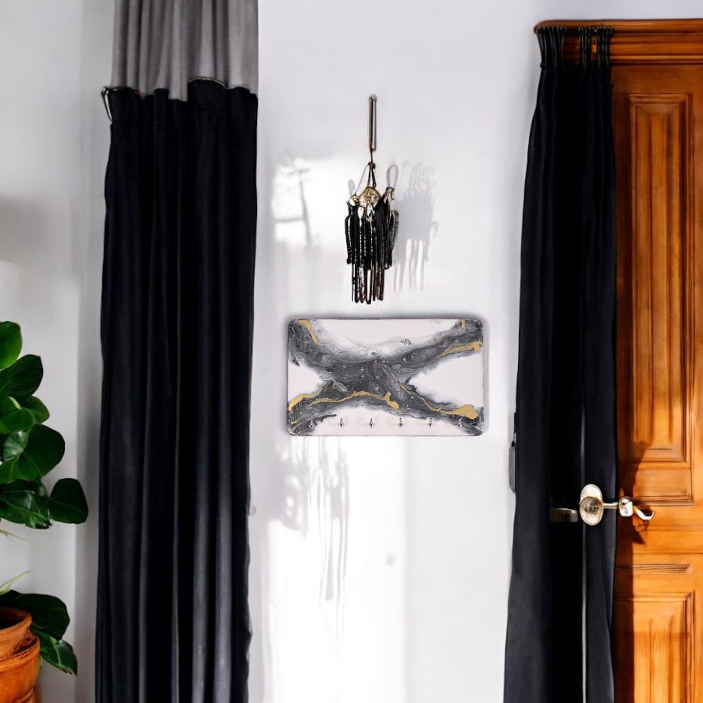 HandArted Resin KeyHolder – Marble Luxe Edition