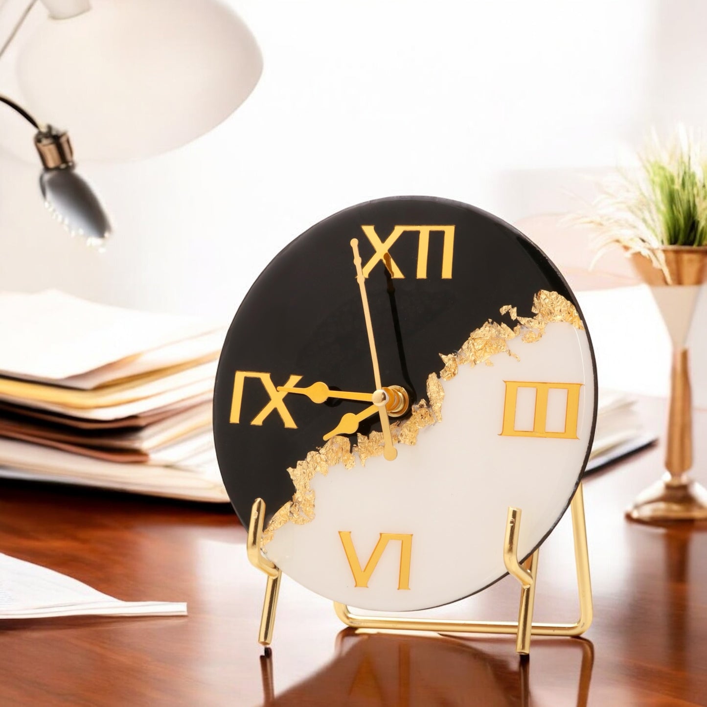 HandArted Quartz Resin Table Clock