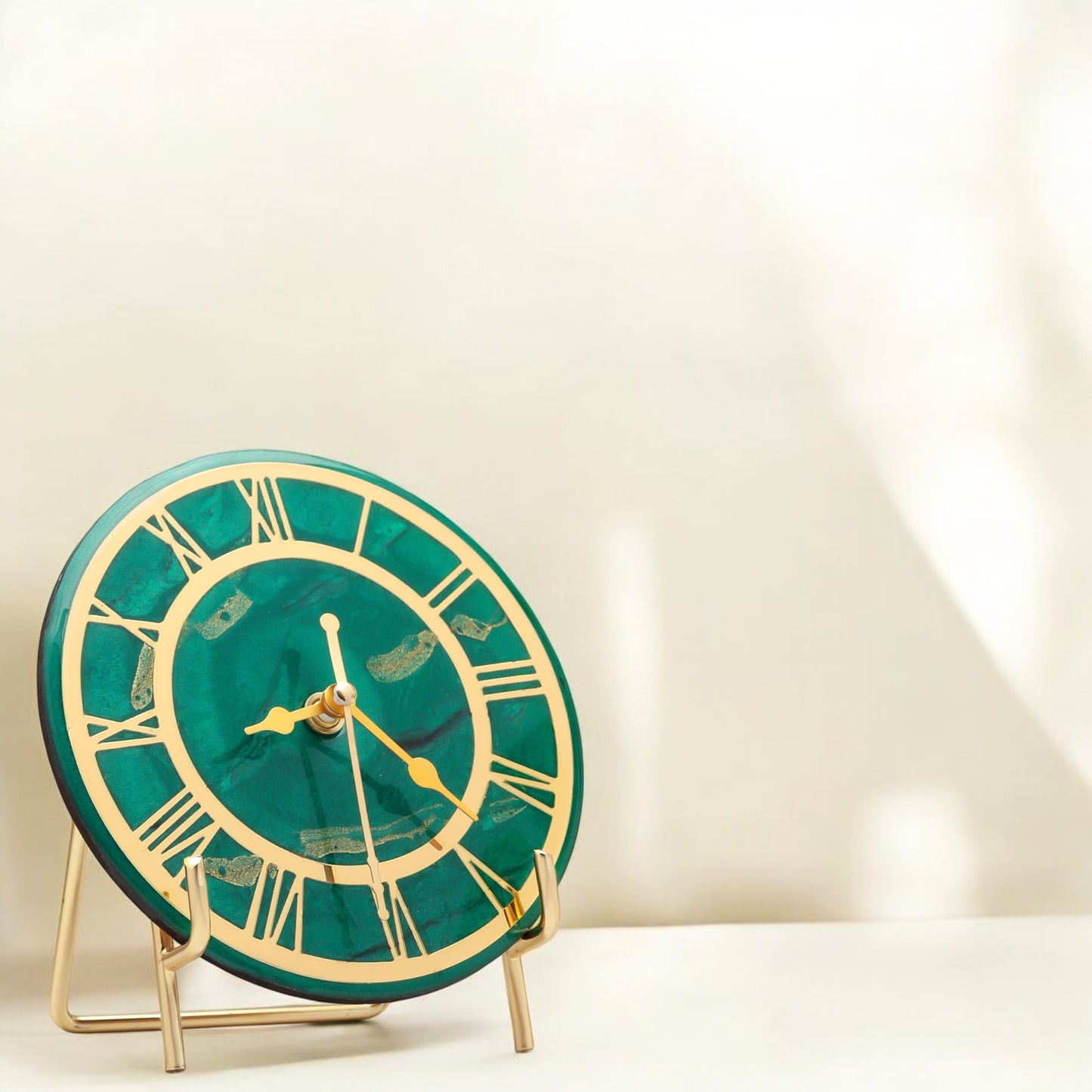 HandArted Resin Table Clock – Deep Emerald Classic Edition