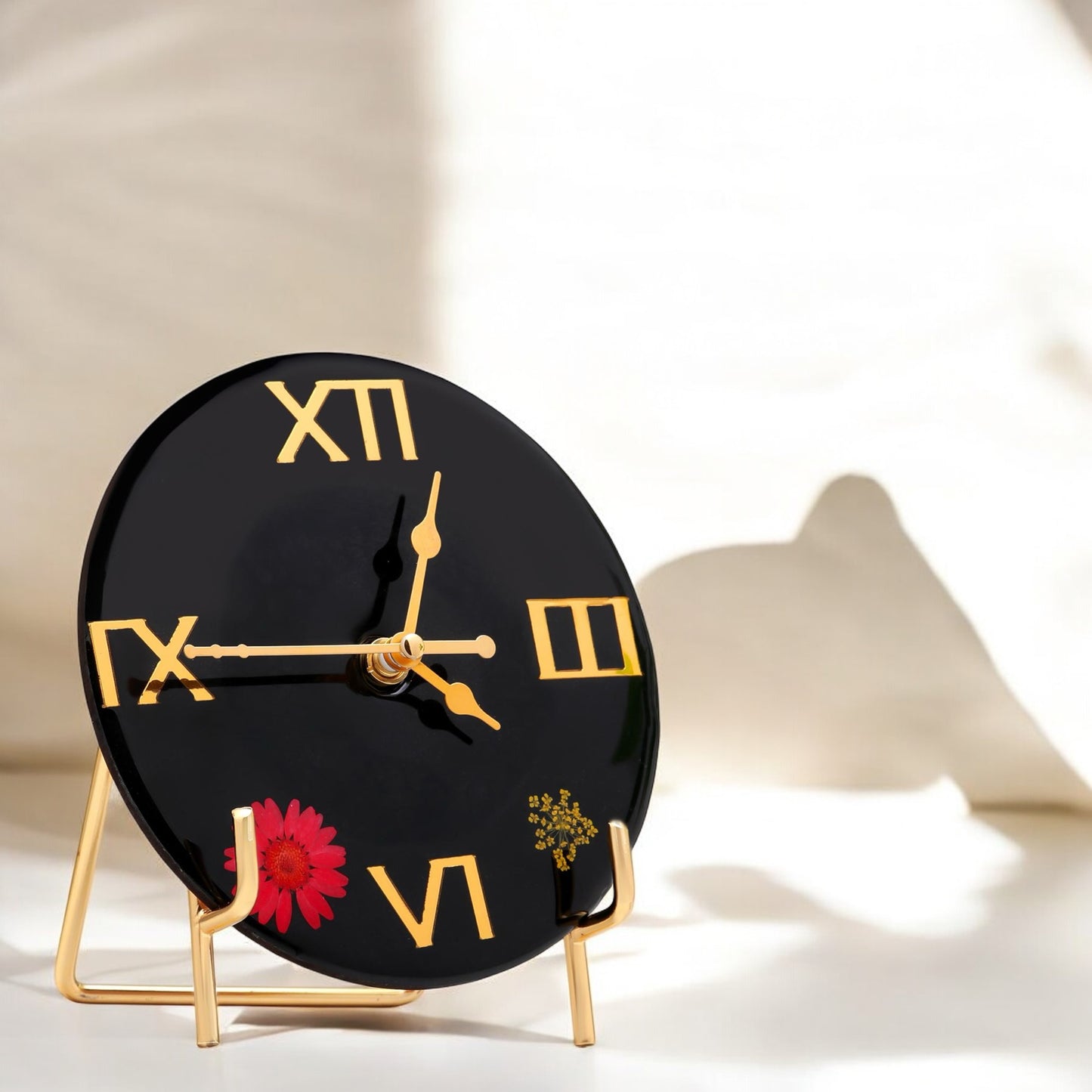 HandArted Resin Table Clock – Black & Bloom Edition