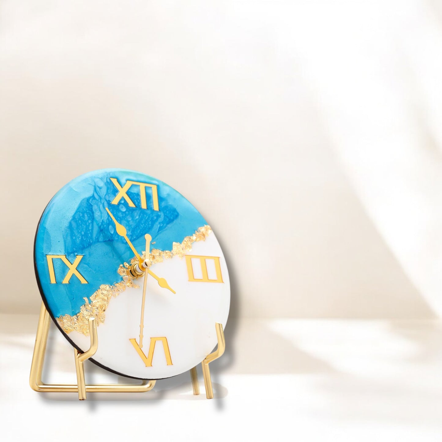 HandArted Resin Table Clock – Sky Blue Elegance