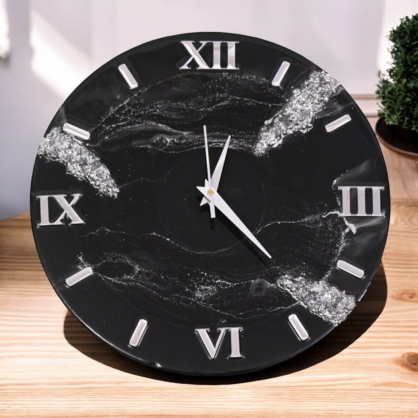 Midnight Marble Resin Wall Clock – Sophistication That Tells Time