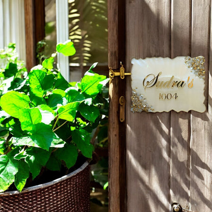 ❤️ Resin Name Plate – Glimmering Grandeur for Your Sweet Home